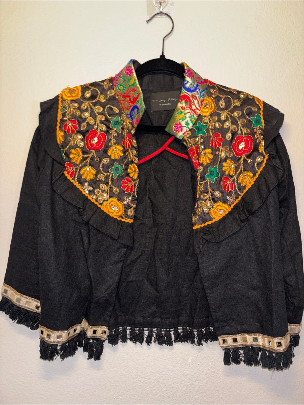 Black Embroidered Floral-Collar Women's Jacket
